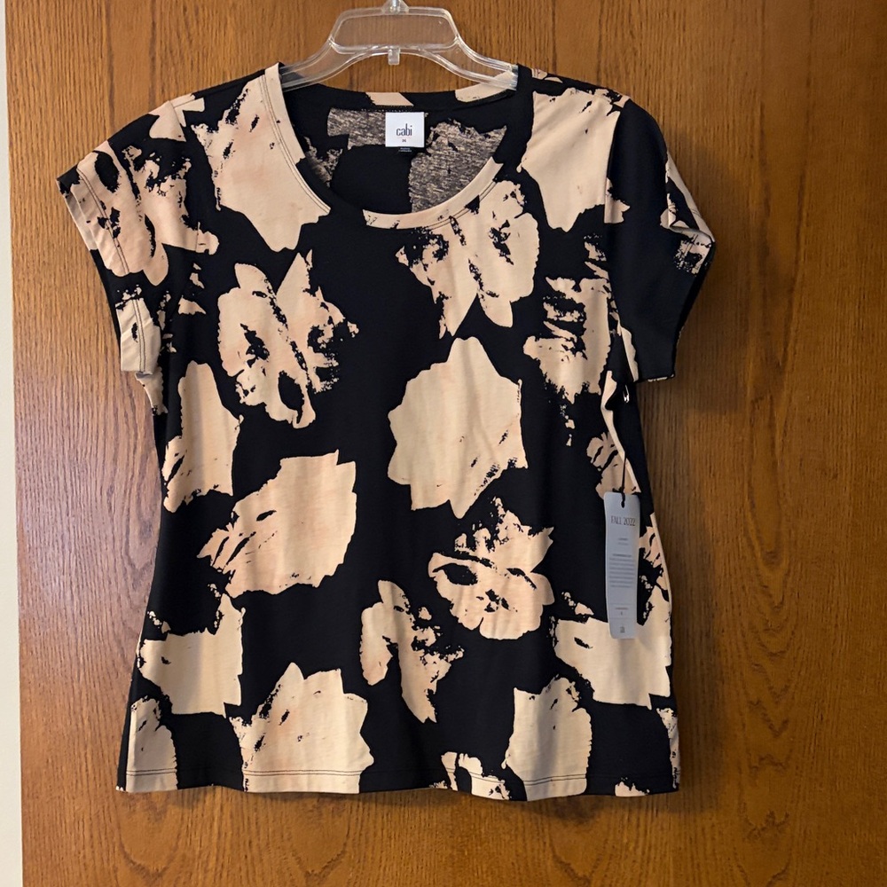 CAbi Black and Tan Floral Short Sleeve Tee